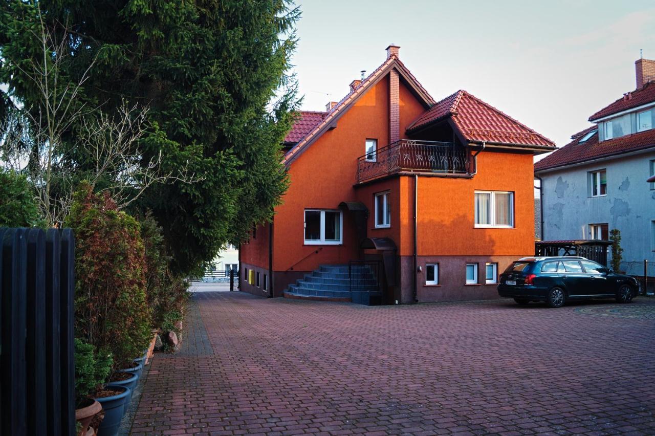 E&M Acomodação com café da manhã Mikołajki Exterior foto