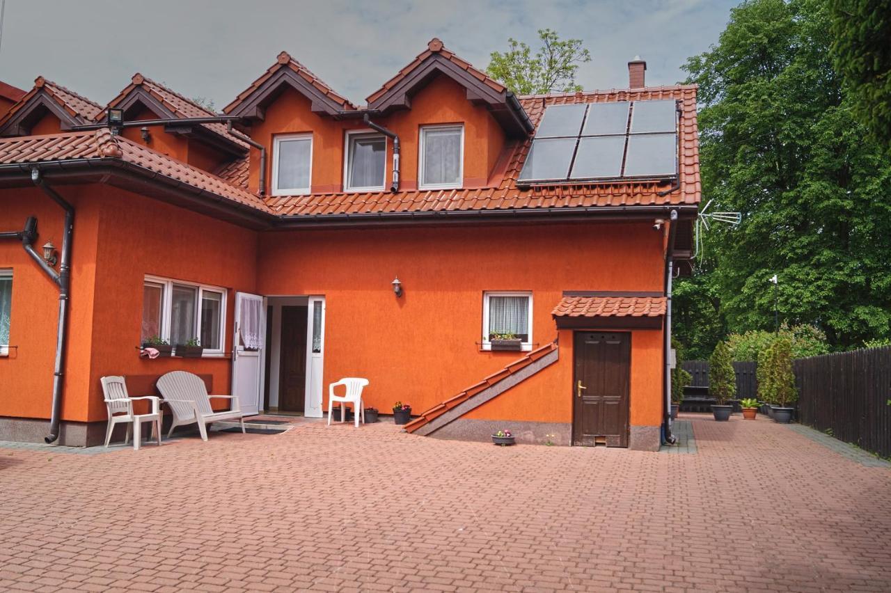 E&M Acomodação com café da manhã Mikołajki Exterior foto